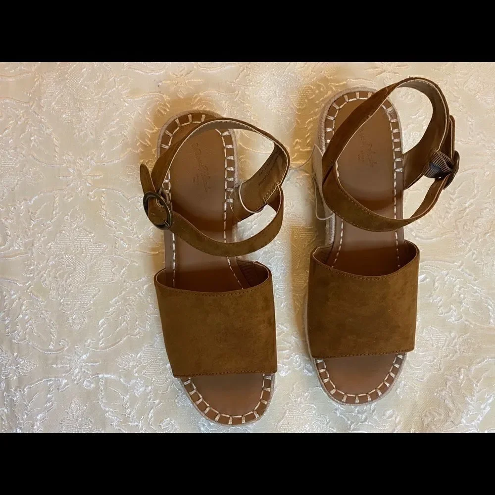 🛍️Universal Threads Pumps open toe Sandals -8.5&9